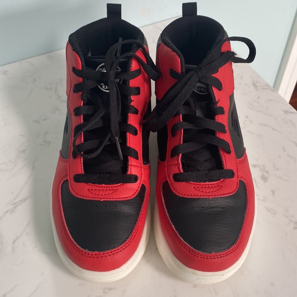 Skechers high tops - Picture 8 of 11